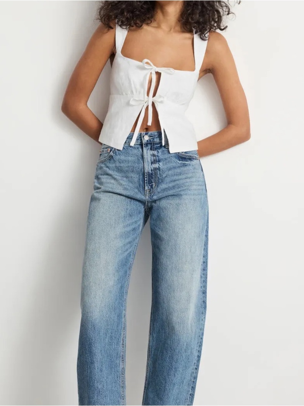 Reformation Azalea Linen Tie-Front Crop Top in Off-White